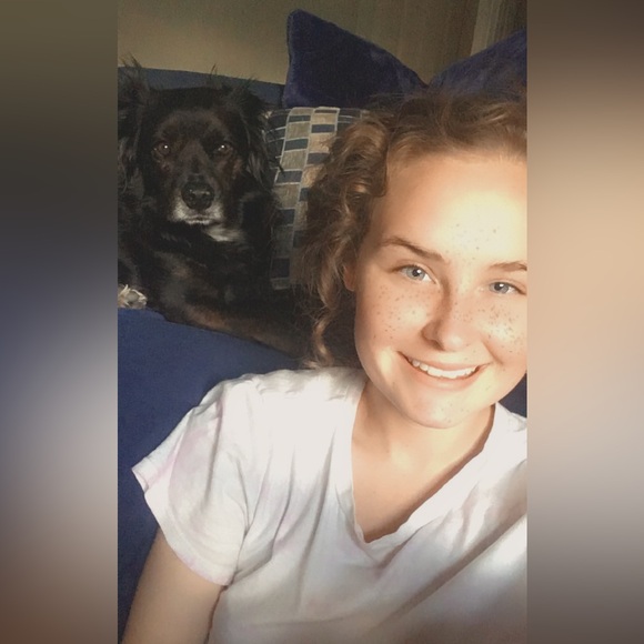 Meet your Posher, Brenna - Picture 2 of 3